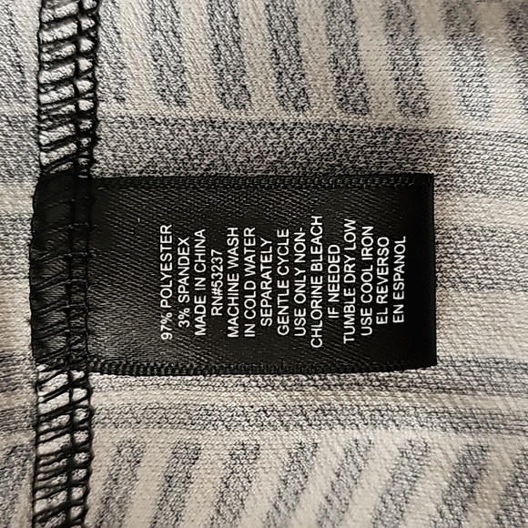 NEW 3X Mlle Gabrielle Chevron Print Midi Dress - Picture 8 of 8